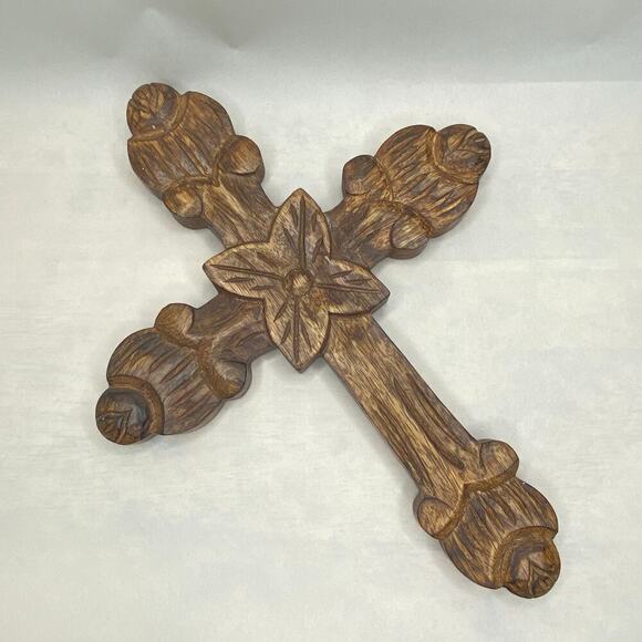 Wood Craved Detailed Cross Made in India Wall Hanging Flower Center Handmade - Picture 1 of 8